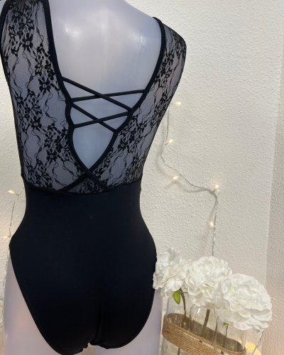 Justaucorps en dentelle J401 Maëlla - VICARD