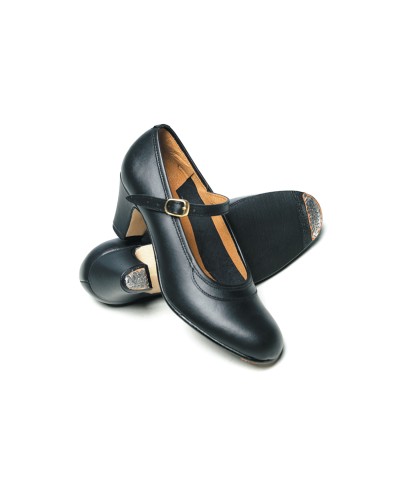 Chaussures de flamenco cuir avec clous Intermezzo 7232A – danse espagnole