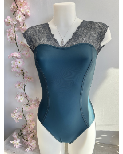 Justaucorps en dentelle 958 de la marque DEGAS